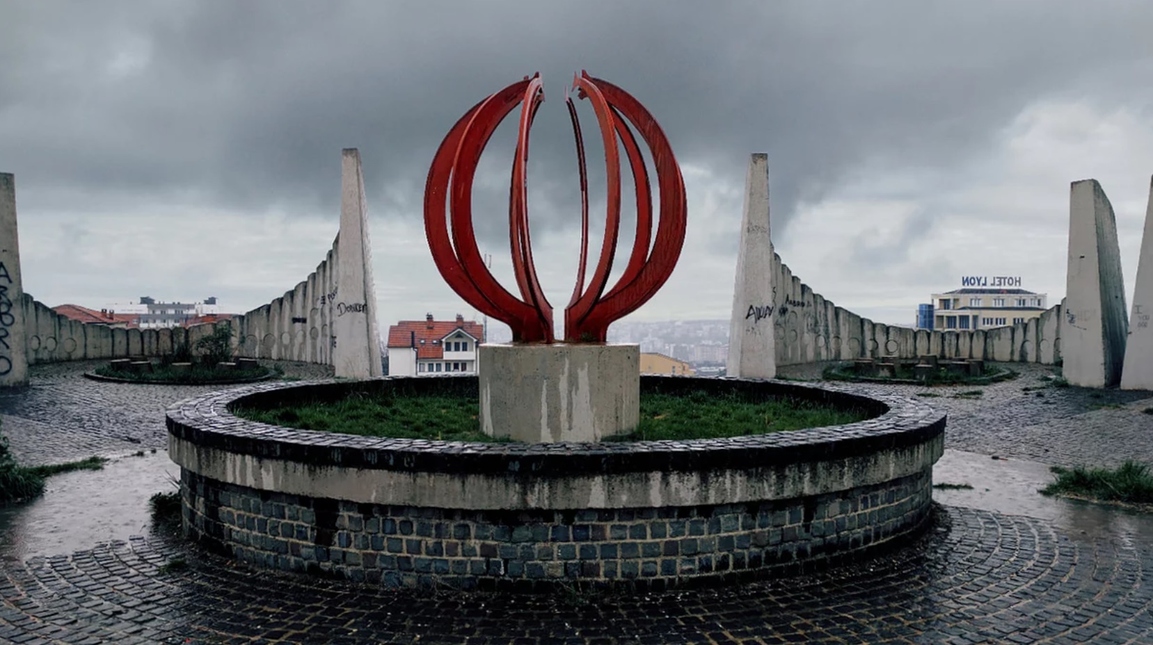 Partisan Martyrs’ Cemetery in Prishtinë/Priština. Credits: Spomenik Database